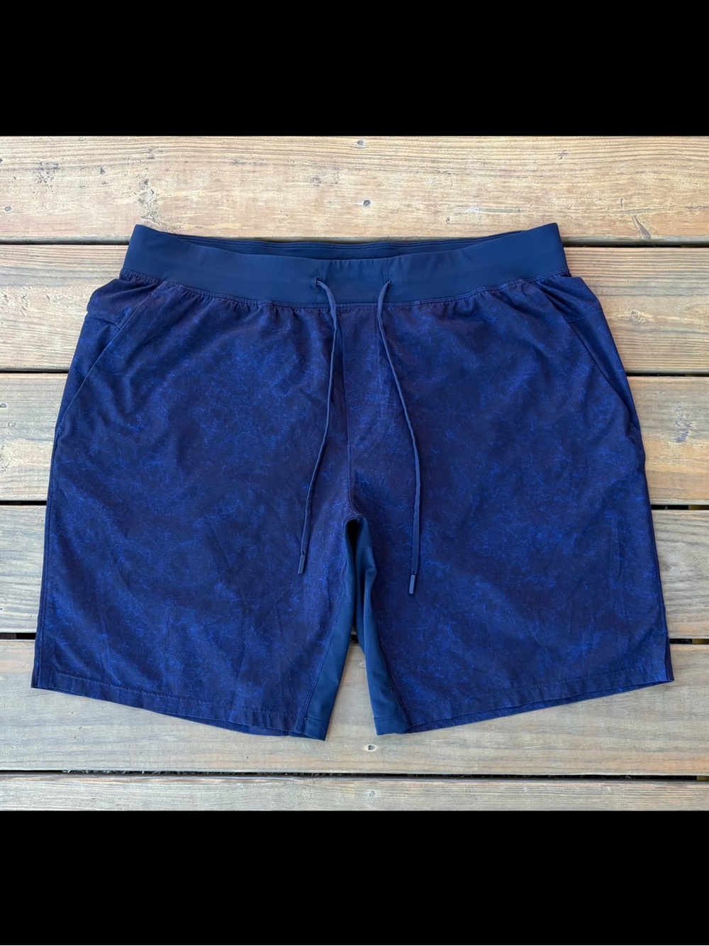 Lululemon Mens Size XXL T.H.E. Linerless Short Navy Blue